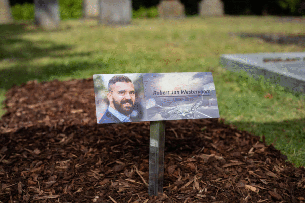 Grafmarkeerder met foto