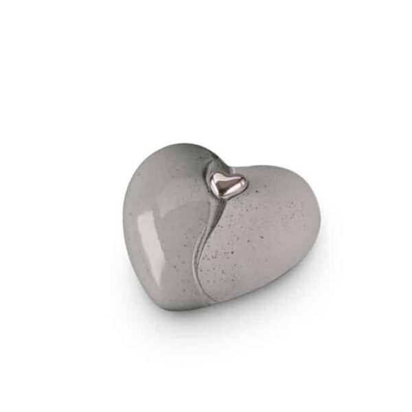 Keramische urn hartvorm
